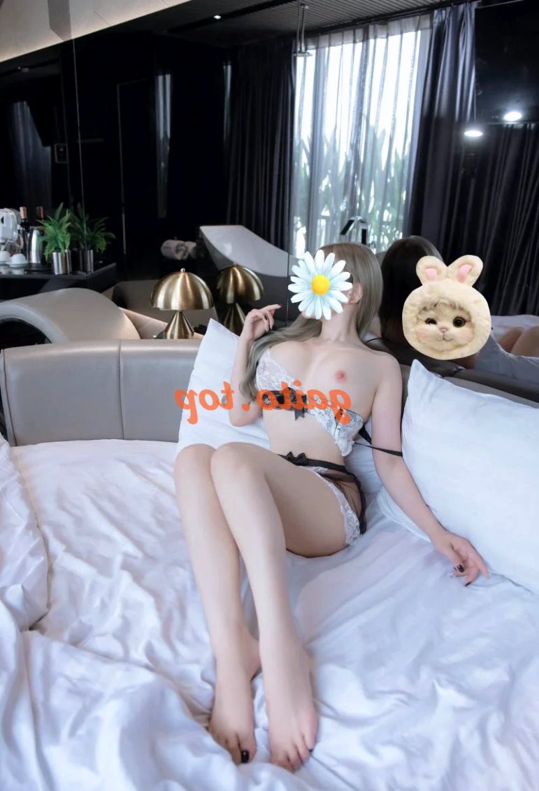 Khánh Linh – gái gọi Tân Bình