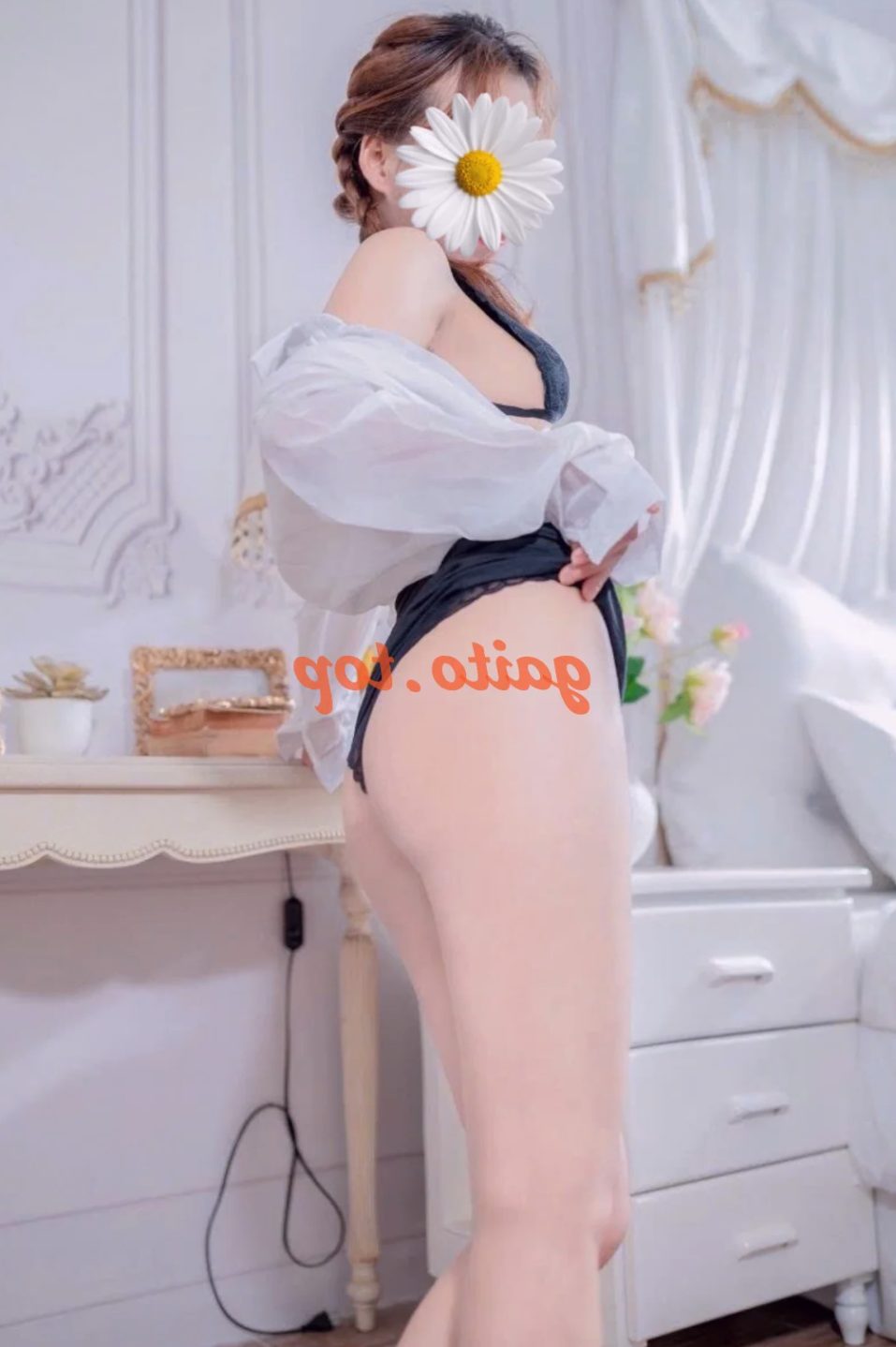 Thu Thuỷ – gái gọi Quận 8