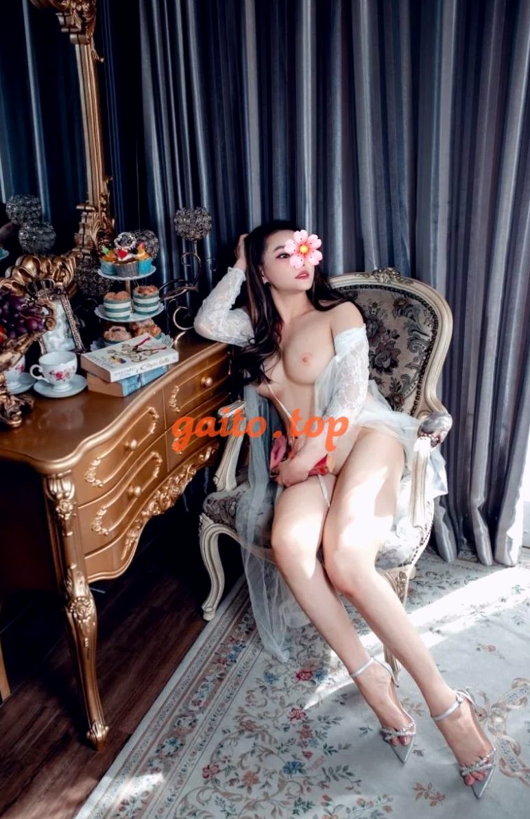Cát Tường E – gái gọi Quận 8