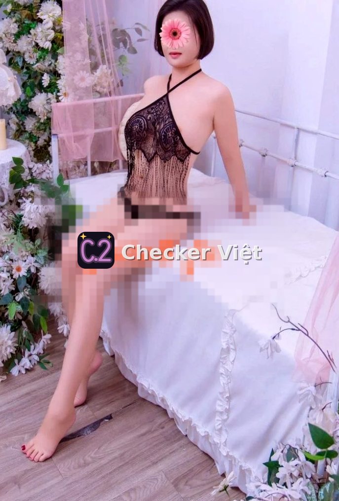 Phương Lan – gái gọi Long Biên