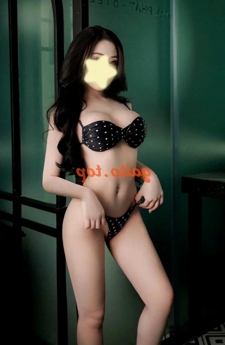 Khả Di – gái gọi Quận 8