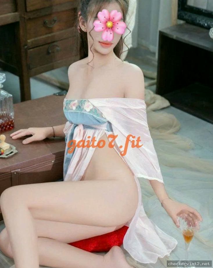 Triệu Vy – gái gọi Quận 8