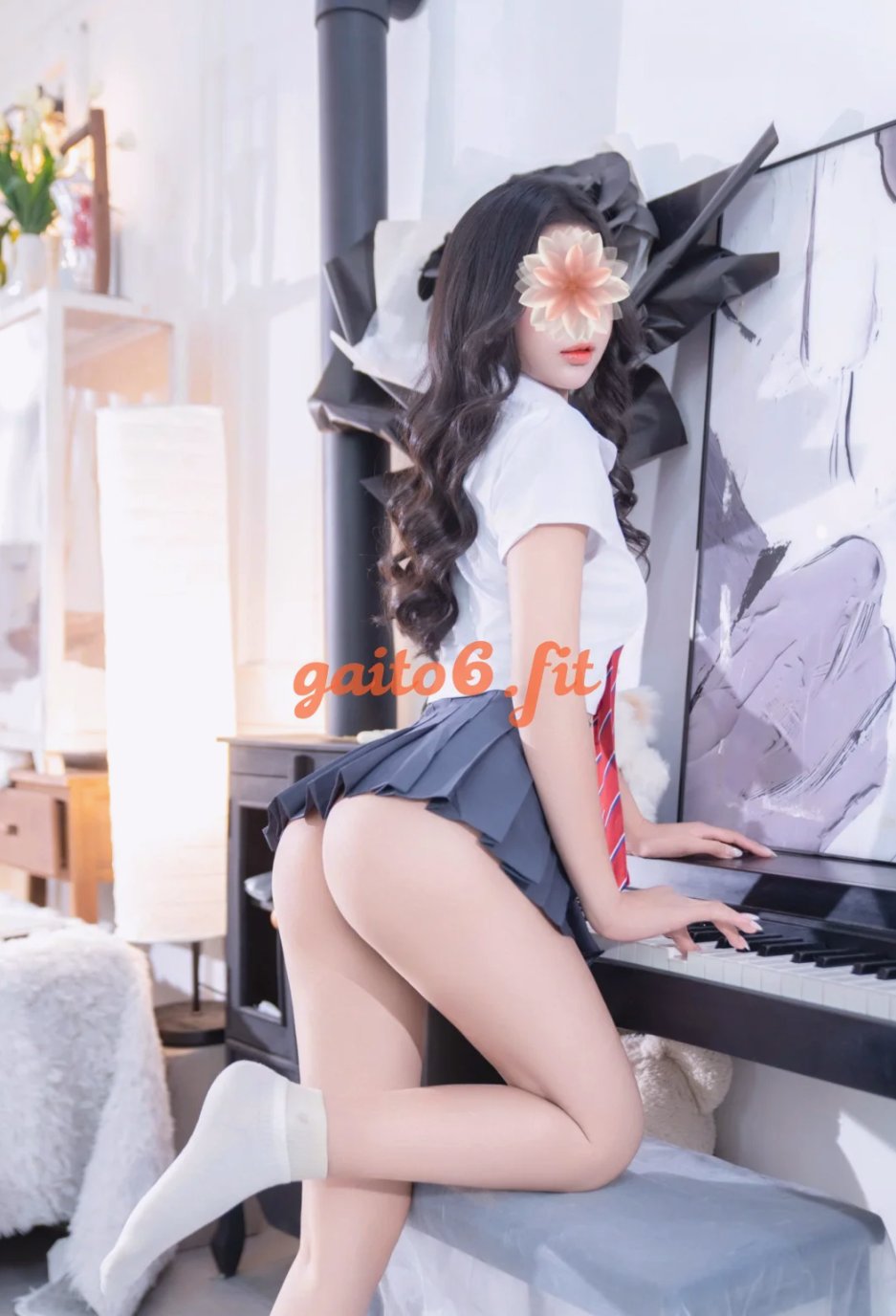 Linh Chi Cô – Vú to, tâm lý – Hú ngay – Quận 9, Sài Gòn – ảnh 2