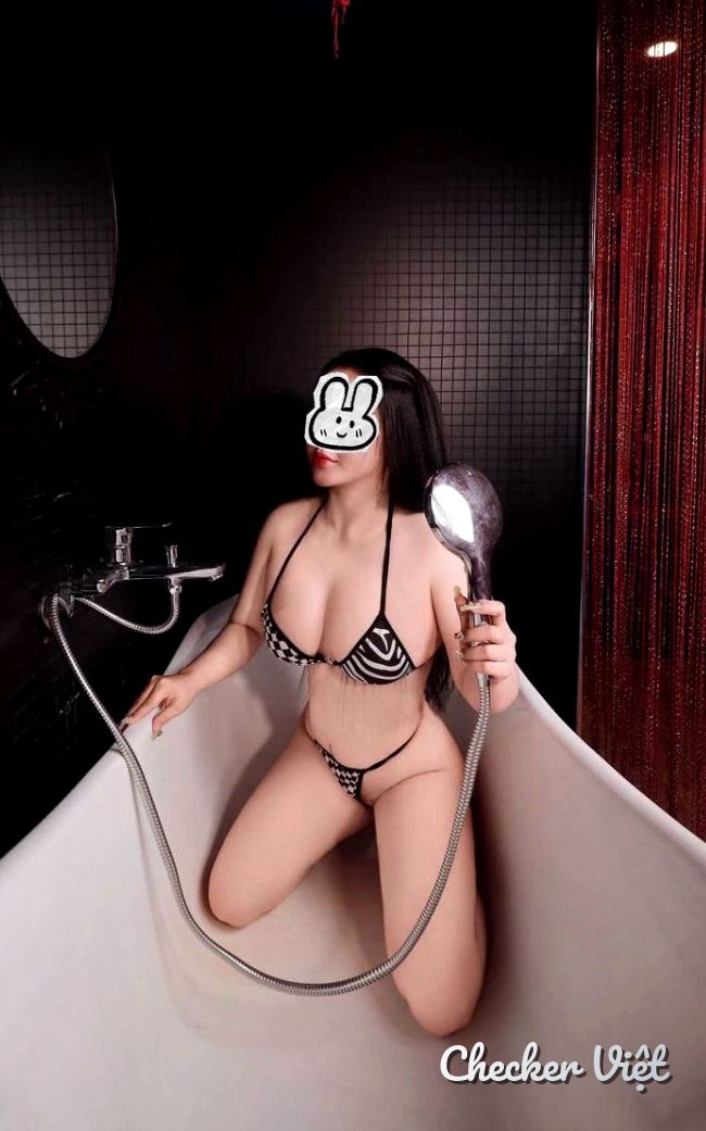 Quyên – gái gọi Ngũ Hành Sơn