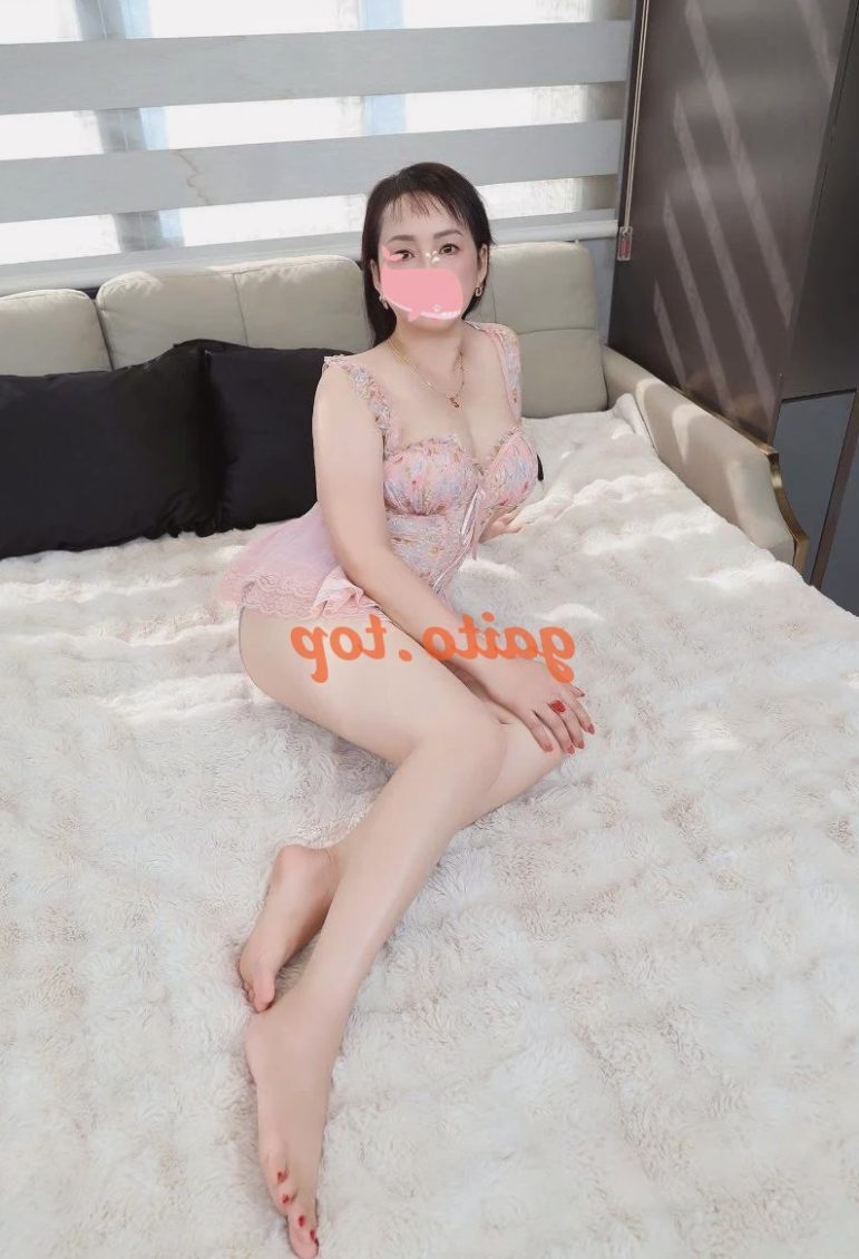 Vy Vy E – Vú to, phục vụ hết mình – Hú ngay – Gò Vấp, Sài Gòn – ảnh 14