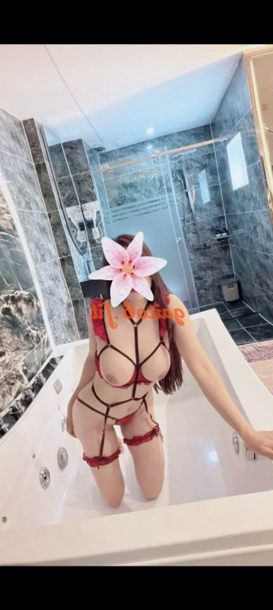 Phương Trang Duyên – Ngực đẹp, bú liếm giỏi – Lên kèo luôn – Tân Bình, Sài Gòn – ảnh 2